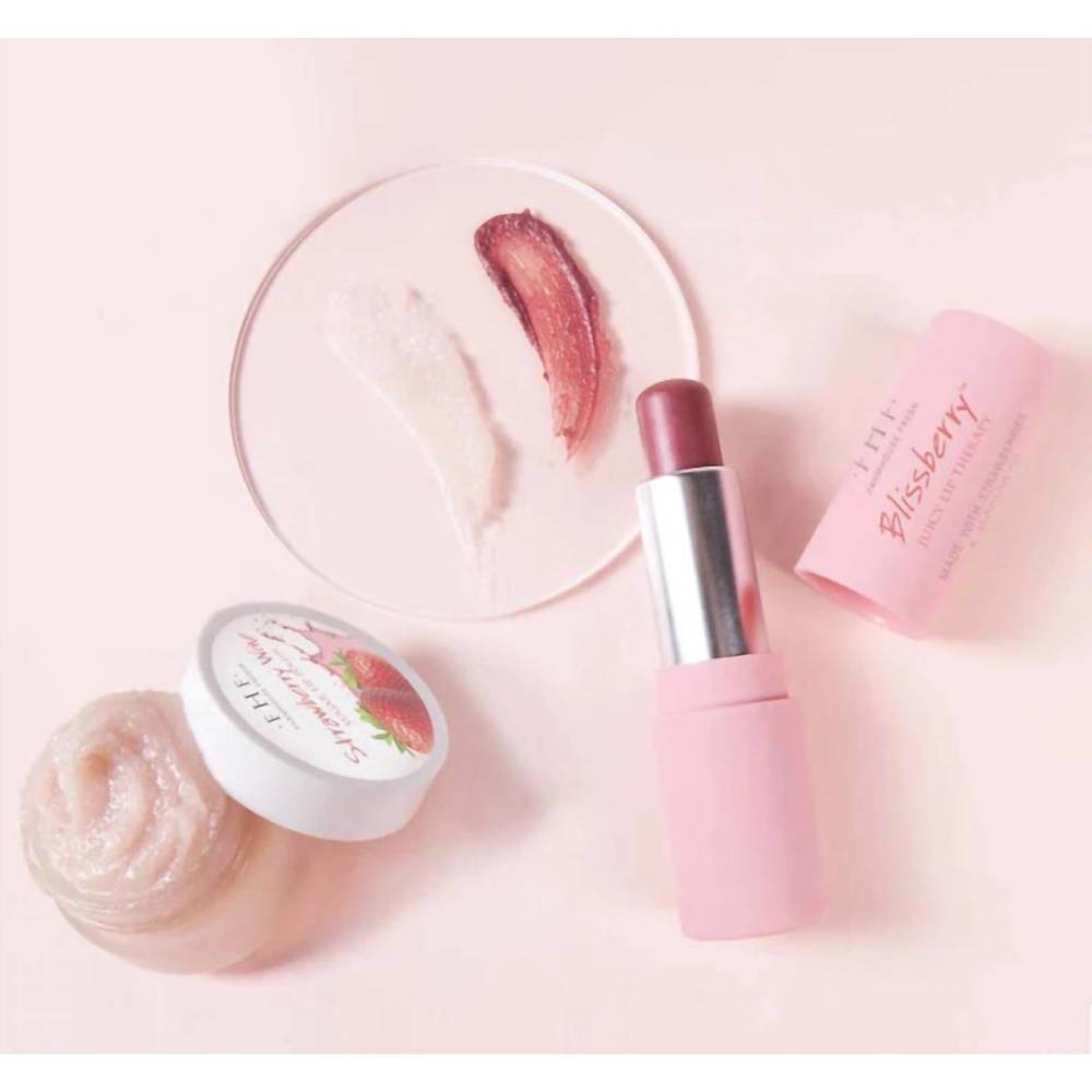 NEW FARMHOUSE FRESH women's strawberry wine luscious lip kit in pink